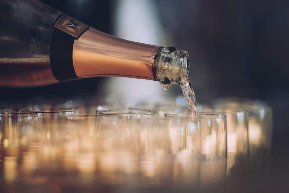 Champanhe: Tudo Sobre Essa Bebida de Reis [2022] • A Cozinha Francesa